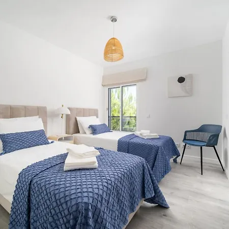 Modern Stylish 2 Bedroom Apartment, Close To Amenities, * Cabanas De Tavira